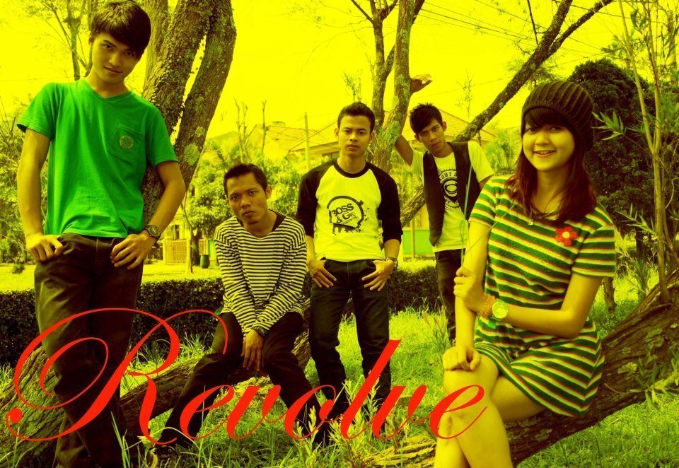 ReverbNation profile picture for @revolve