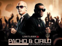 Pacho y Cirilo Official