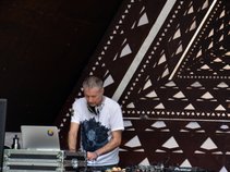 Astral Waves (aka DJ Zen)