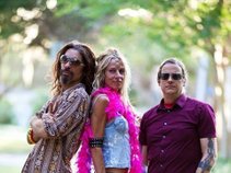 Zorba the Buddha & Hundred Hawks