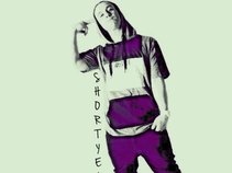 ShortyEarl aka Hoodi.e.