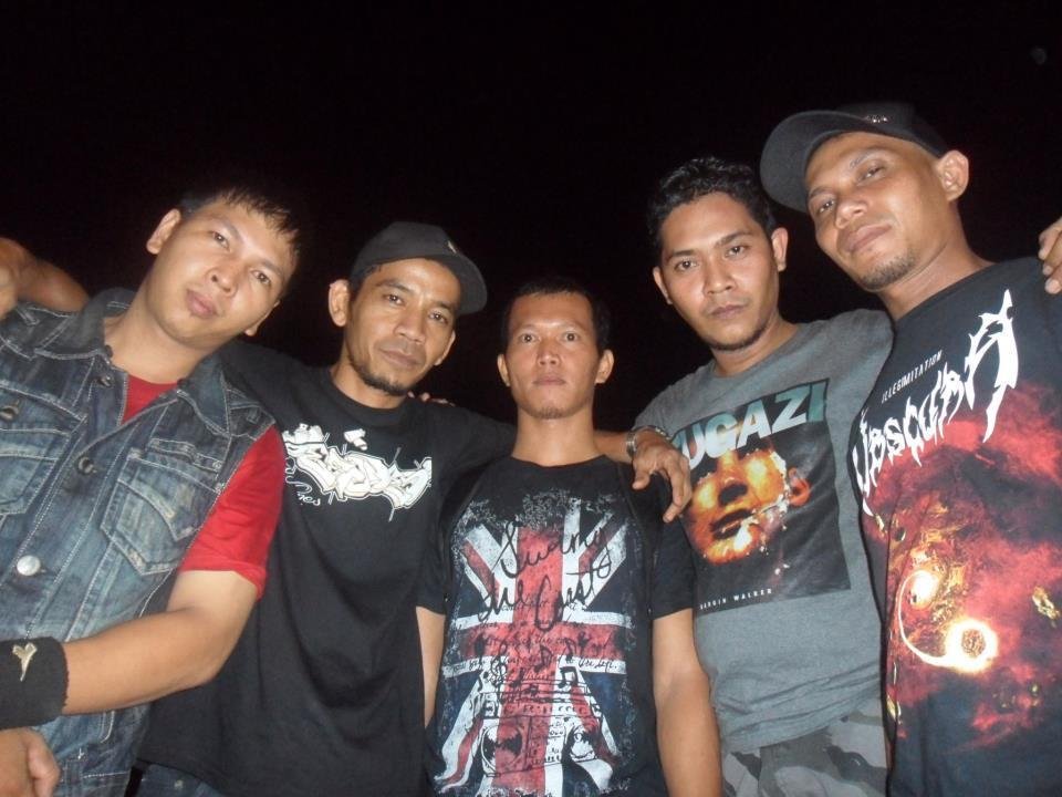 ReverbNation profile picture for @recalled