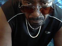 FELIPE L. SPRAGGINS