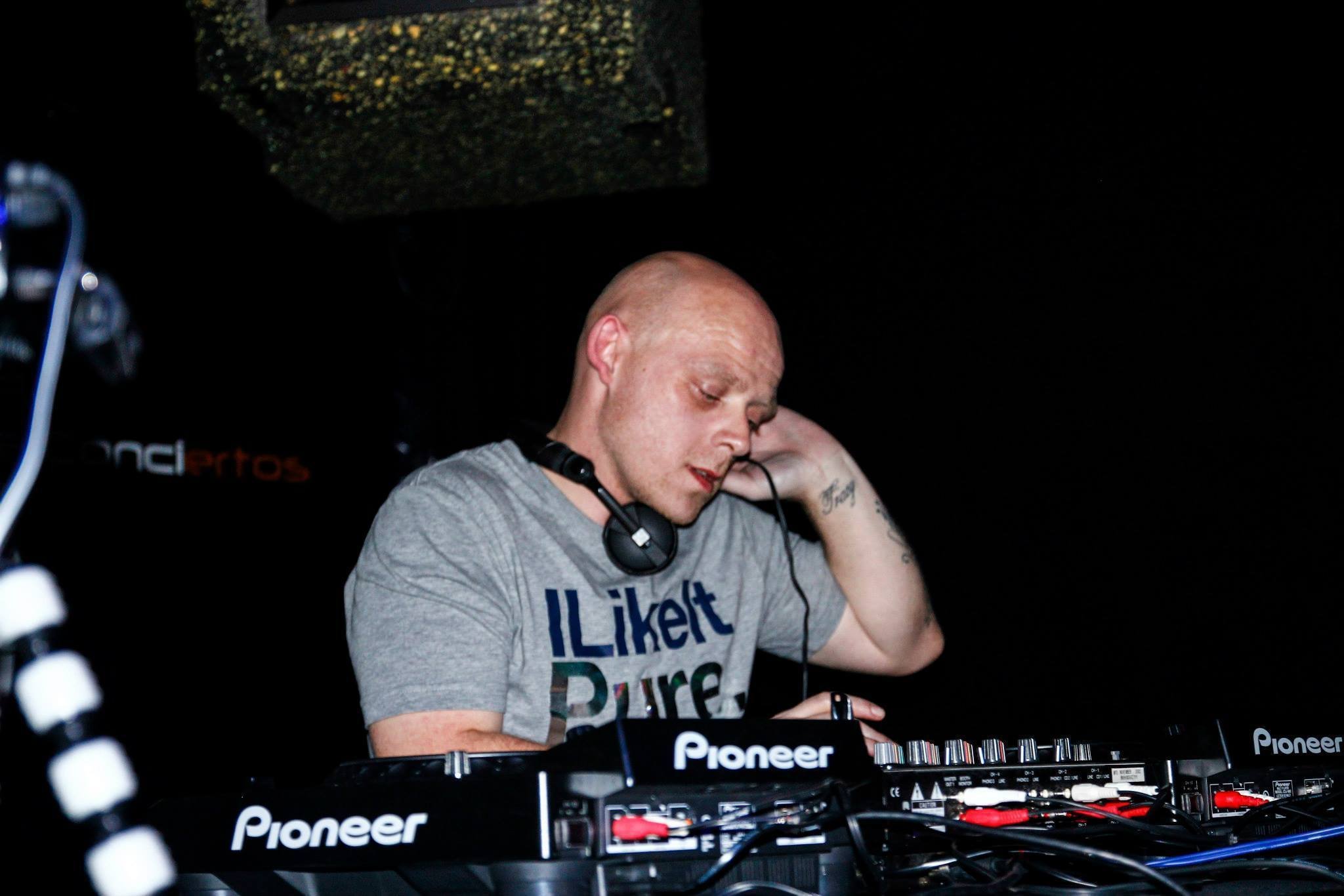 ReverbNation profile picture for @Touchstone