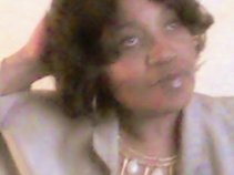 venesta compton sings cover tunes