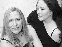 Lezli & Dawn