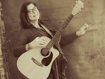 Cindy Varnell (Pistol Rose)