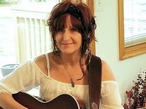 Glynis Sampere