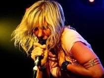 Nikki Z and The Middle Fingers