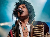 Kiss The Sky: RE-Experience Jimi Hendrix