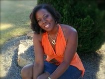 Gwendolyn Hooks/ Unity 7