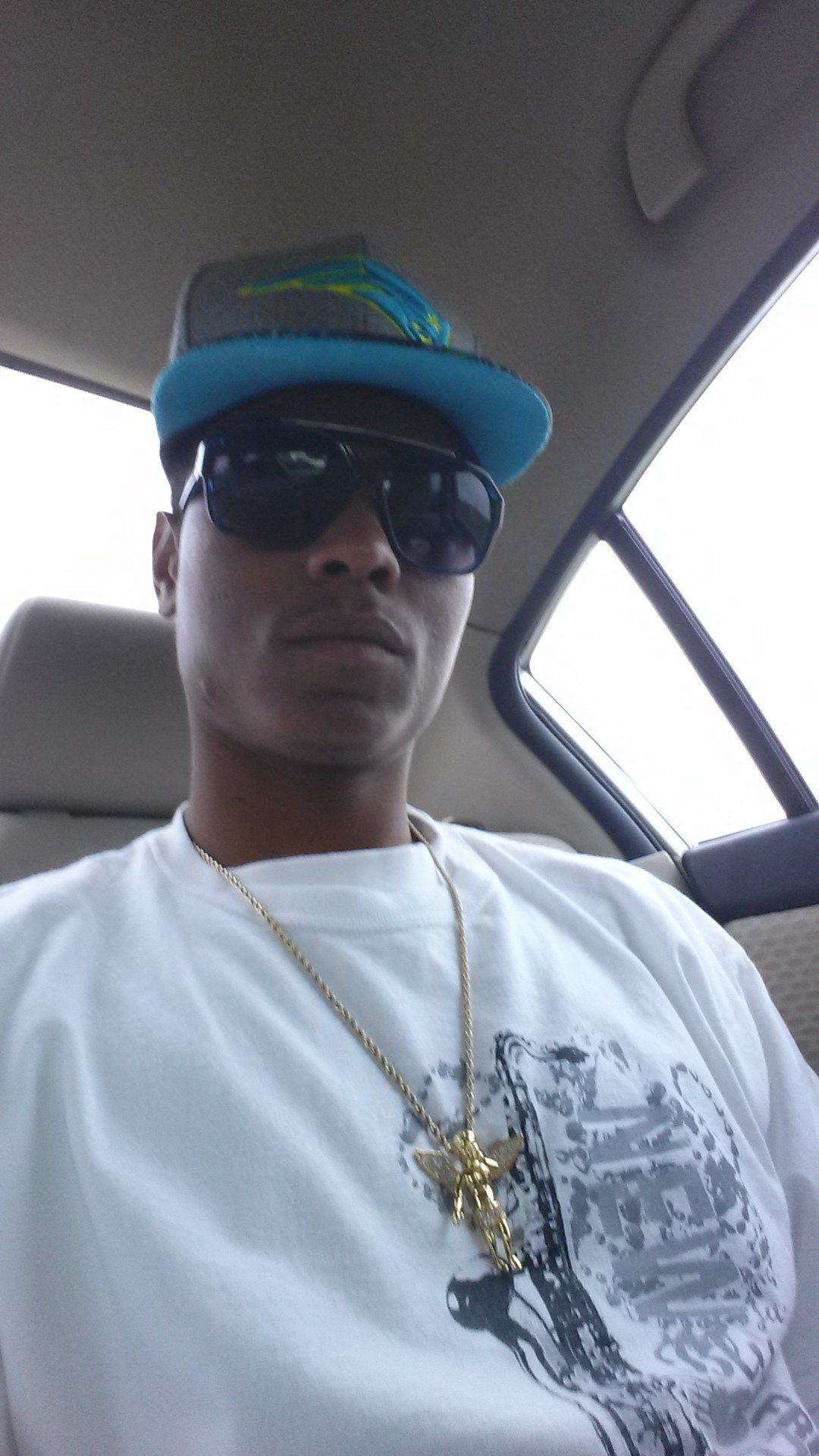 ReverbNation profile picture for @onsite