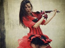 Cait Lin - Electric Violinist