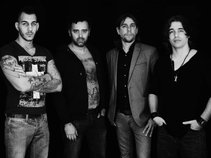 RISING WITHOUT A KINGDOM