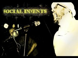 Social inTents