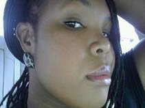 Knickie D.