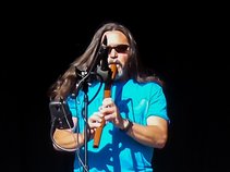 Earl Correy