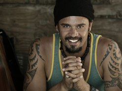 Michael Franti & Spearhead
