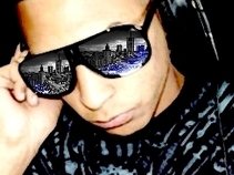 DJ D FLOW (F.M.E.)