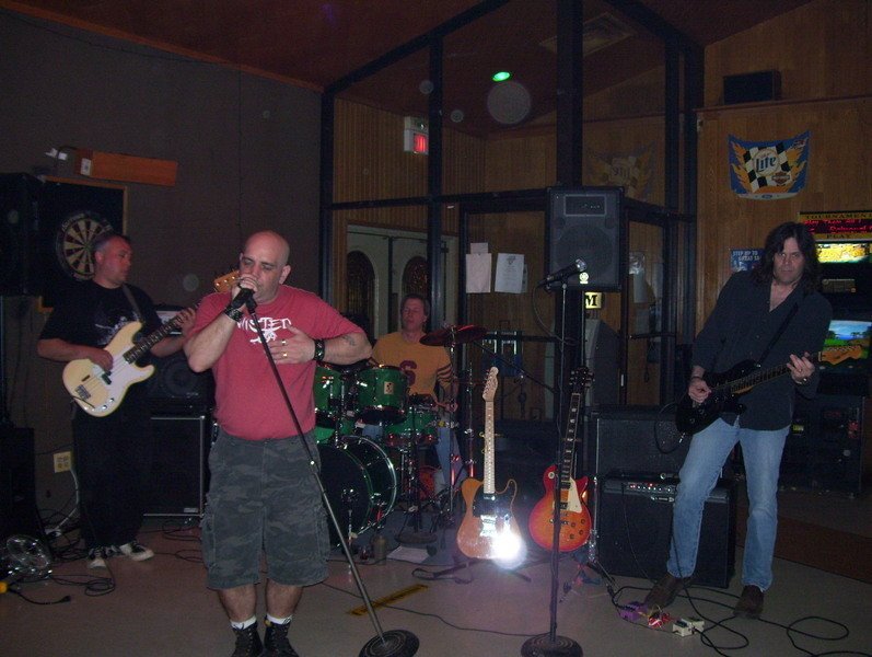 ReverbNation profile picture for @urn