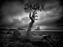 SKORN