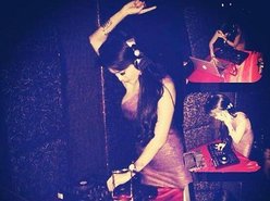 DJ Vhina™