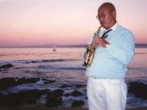 WEN MEW, SAXELLIST, FLUTIST