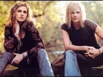 Sisters Wade