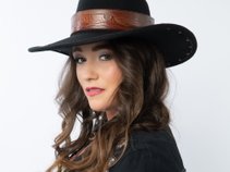 Jessie Lynn ®