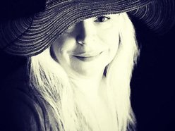 Image for Debbie Hennessey