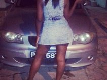 Niki Sweetz