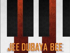 jee dubaya bee