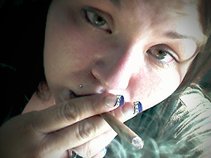 Blunt Queen