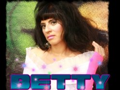 Betty Navas