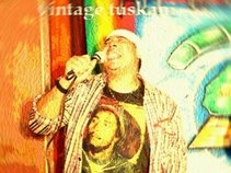 TUSKANI/MR.LOVERS ROCK REGGAE I BE