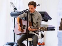 Niklas Dunke (Project: Hand in Hand)