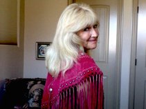 Debara  Call In All Angels