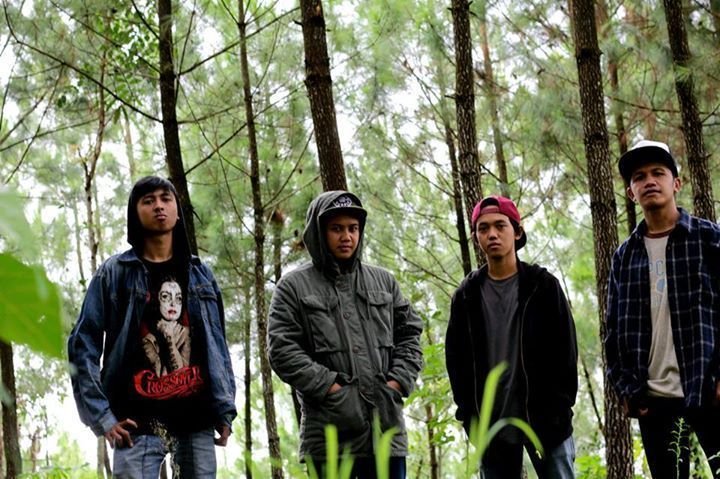 ReverbNation profile picture for @either