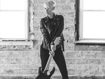 Betsy Ade  & the Well-Known Strangers