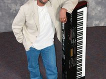 Psalmist Eric Armstead & MOW