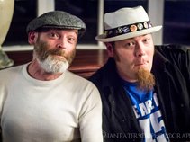 A Right Couple O' Charlies