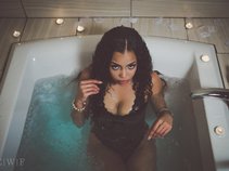 Ebonie Camille