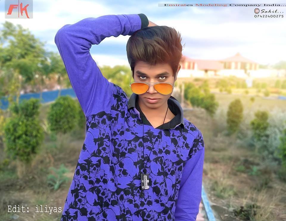ReverbNation profile picture for @modeling