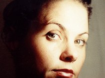 gilli moon