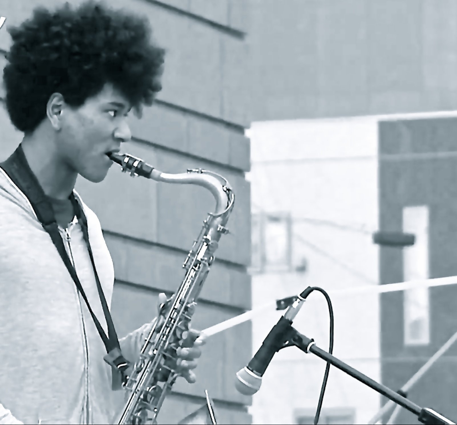 ミュージシャン TOMAS Tomoki Sanders | ReverbNation