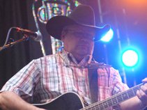 Loy Woolly & Gunsmoke In Texas