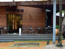 Carl's Coffee Shop