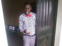Femi Isaac (Sax)