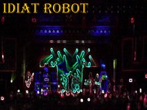 idiat robot