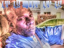 Young Dee aka No Breaks